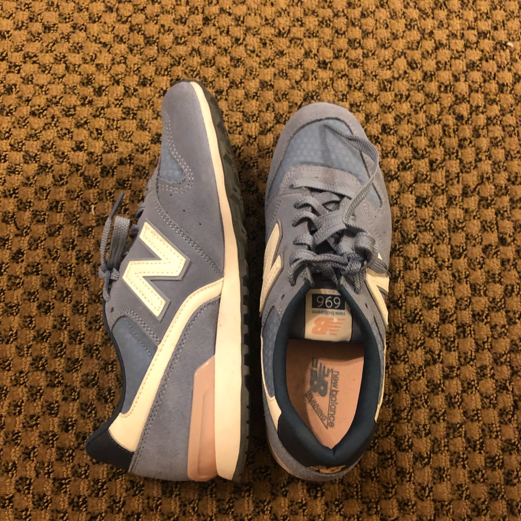 New Balance 696 Tennis Shoes